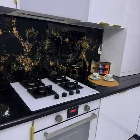 Yanis Apartamento *