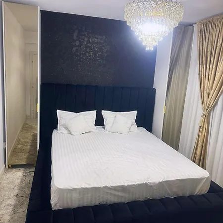Yanis Apartamento Craiova